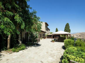 Гостиница Chic Farmhouse with Sauna Whirlpool Patio Jacuzzi Garden  Резуттано